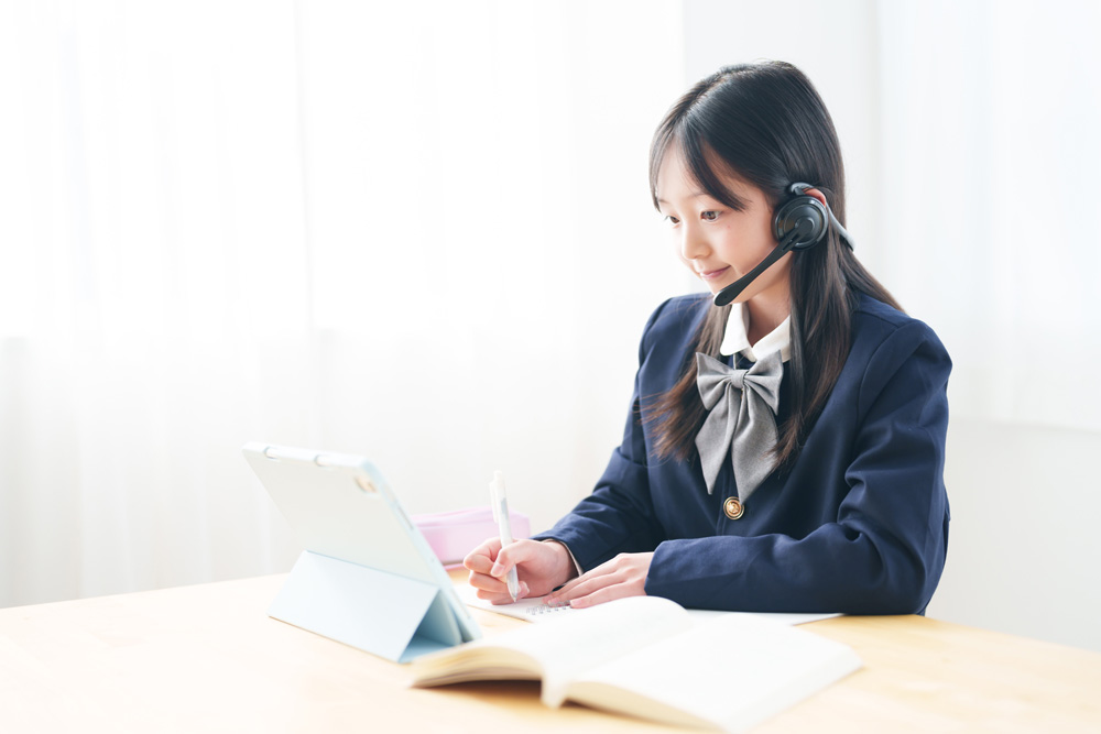 単に勉強を教えるだけでなく、一人ひとりと深く向き合うこと